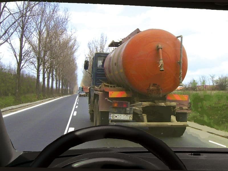Puteţi depăşi în situaţia dată?