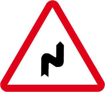 Curbă dublă sau o succesiune de mai mult de două curbe, prima la dreapta